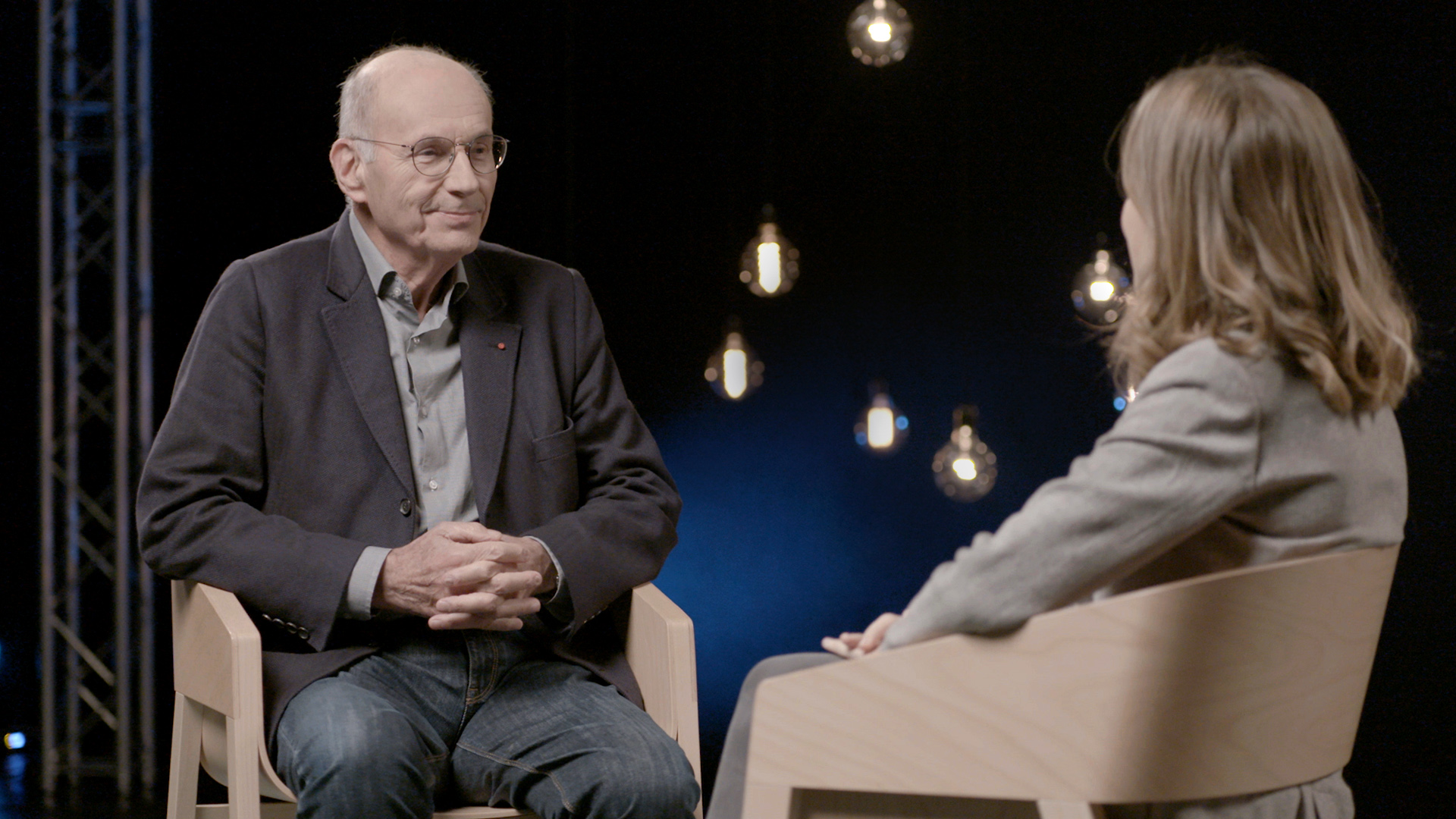 “El altruismo nos ayuda a luchar contra el dolor”. Boris Cyrulnik